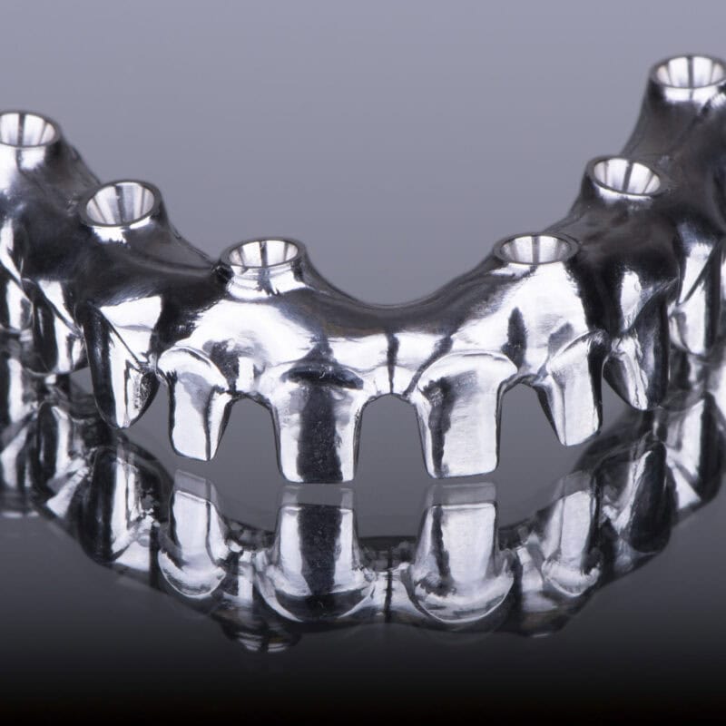 Struttura in titanio fresata CAD:CAM – Barra implantare su misura per protesi fissa